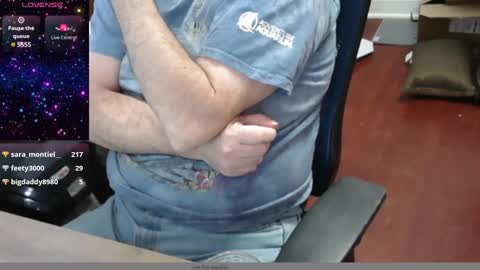 Snapshot of woodworker6473 chatting on December 3, 12:49 pm woodworker6473 online show from December 3, 12:49 pm
