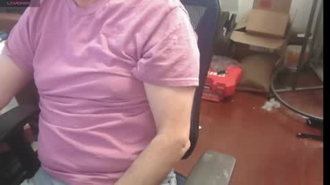Snapshot of woodworker6473 chatting on January 14, 1:28 pm woodworker6473 online show from January 14, 1:28 pm