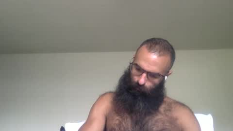 woof_wolf37 online show from March 30, 4:08 pm