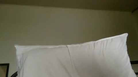Snapshot of woof_wolf37 chatting on October 14, 6:04 pm woof_wolf37 online show from October 14, 6:04 pm