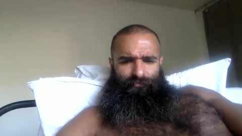 woof_wolf37 online show from May 8, 12:00 am