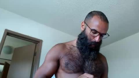 woof_wolf37 online show from June 10, 5:13 pm