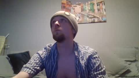 wulffi95 online show from April 2, 2:20 am