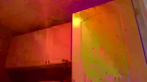 Snapshot of wundrsword33 chatting on September 13, 3:29 am BONER DONOR online show from September 13, 3:29 am