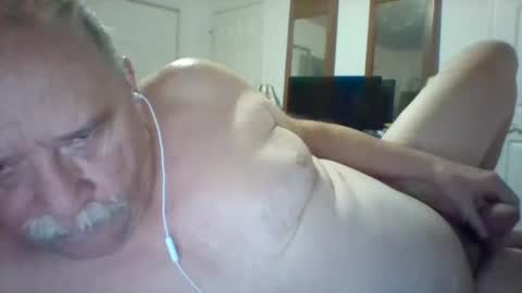 Snapshot of wvmountainlover chatting on January 11, 8:43 am wvmountainlover online show from January 11, 8:43 am