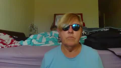 wwwwio online show from September 19, 11:59 pm