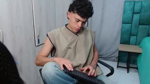 wyatt online show from January 22, 2:37 am