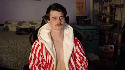 Snapshot of wyattfans_ chatting on October 31, 12:23 am Wyatt online show from October 31, 12:23 am