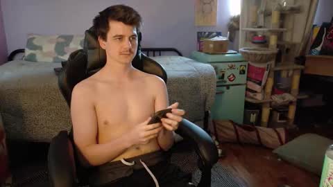 Snapshot of wyattfans_ chatting on October 17, 6:23 pm Wyatt online show from October 17, 6:23 pm