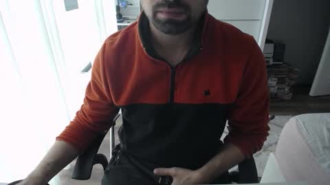 Snapshot of x_____0_____x chatting on October 28, 10:40 am Mr. Lonely online show from October 28, 10:40 am