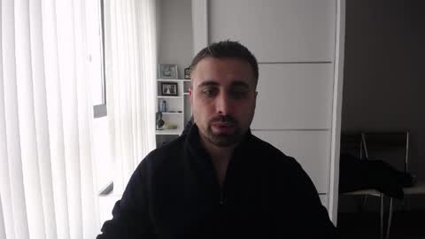 Mr. Lonely online show from March 31, 11:45 am