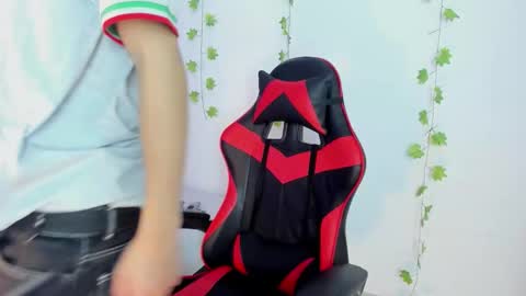 xaanderGrey online show from December 17, 8:15 pm