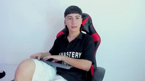 xaanderGrey online show from December 1, 8:23 pm