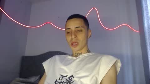 Snapshot of xalejo_max chatting on September 18, 7:05 pm xalejo_max online show from September 18, 7:05 pm