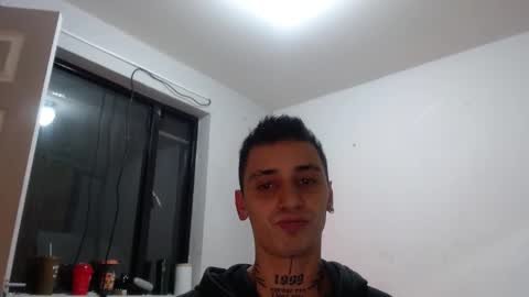 Snapshot of xalejo_max chatting on October 25, 2:24 am xalejo_max online show from October 25, 2:24 am