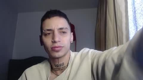 Snapshot of xalejo_max chatting on October 16, 3:53 pm xalejo_max online show from October 16, 3:53 pm