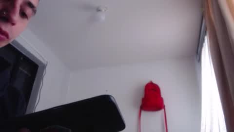 Snapshot of xalejo_max chatting on October 30, 5:03 pm xalejo_max online show from October 30, 5:03 pm