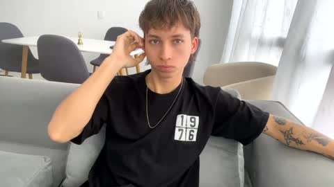 Xam online show from February 11, 8:10 pm