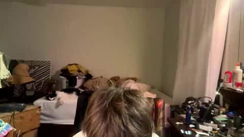 xander0zzz online show from March 25, 4:16 am