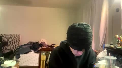 xander0zzz online show from February 7, 11:32 pm