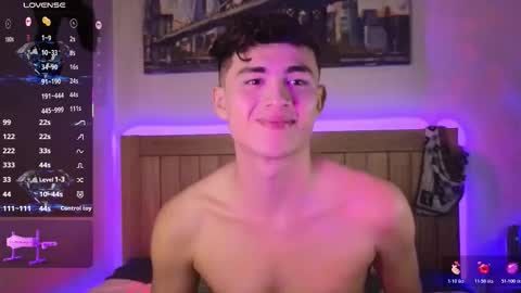 Xander Cardona online show from March 18, 6:38 am