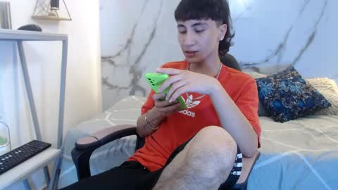 xandergrey8 online show from March 30, 7:59 pm