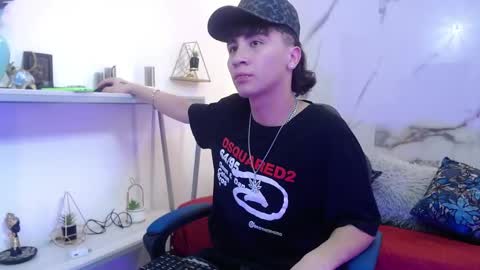 xandergrey8 online show from April 26, 6:59 pm