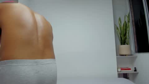 Snapshot of xavier_colleman chatting on October 30, 12:57 am Xavier online show from October 30, 12:57 am