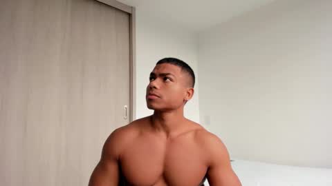 Snapshot of xavier_colleman chatting on February 19, 1:28 pm Xavier online show from February 19, 1:28 pm