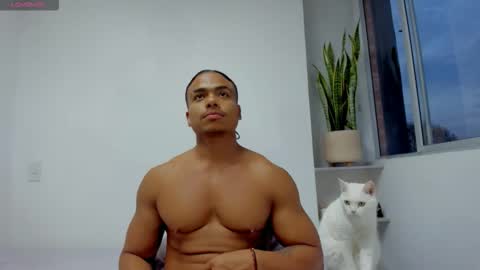 Snapshot of xavier_colleman chatting on October 28, 10:45 pm Xavier online show from October 28, 10:45 pm