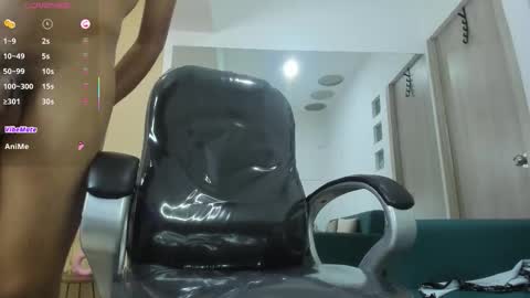 xavier fox   online show from March 8, 5:44 am