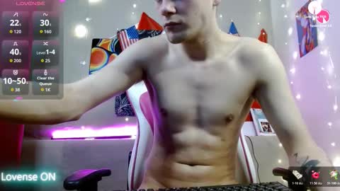 xavier_night81 online show from November 15, 9:44 am