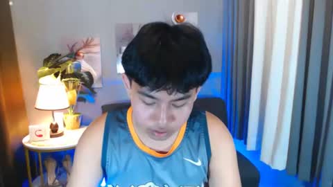 Charlie online show from April 1, 2:02 am