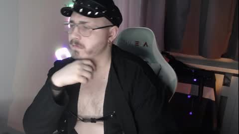 F A B I A N online show from October 24, 6:53 pm