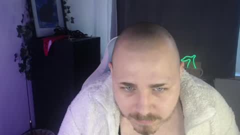 Snapshot of xfabian_love chatting on September 24, 9:41 am F A B I A N online show from September 24, 9:41 am