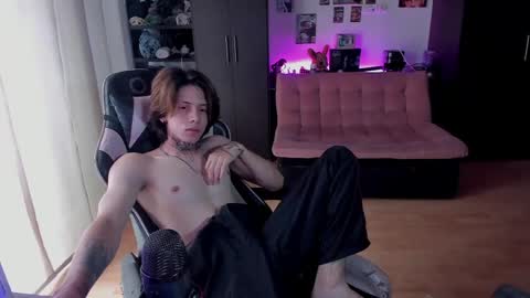 xIce Boy online show from May 11, 6:05 pm