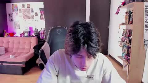 xIce Boy online show from June 25, 4:23 pm