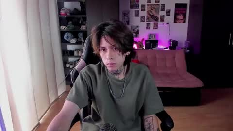 xIce Boy online show from May 2, 4:32 pm