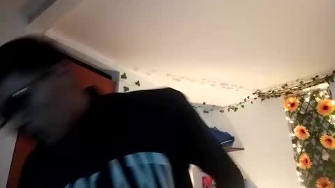 davide online show from February 16, 2:09 am