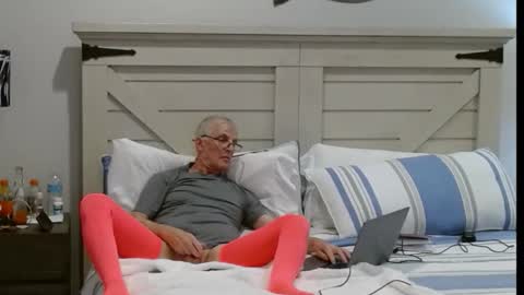 Xposer2 online show from October 27, 3:42 am