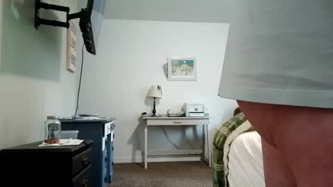 Xtreme online show from February 18, 8:37 pm