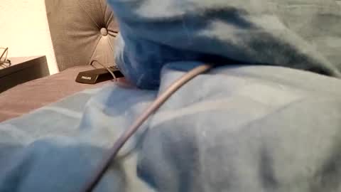 xuzn online show from April 12, 1:31 am