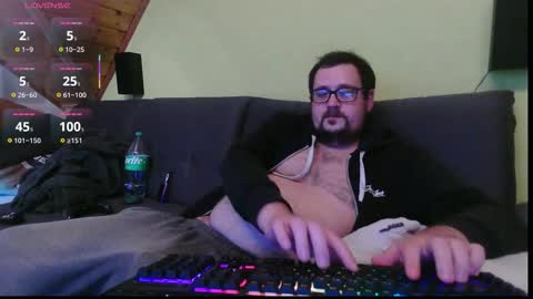 Snapshot of xxevoker chatting on October 23, 8:56 pm xxevoker online show from October 23, 8:56 pm