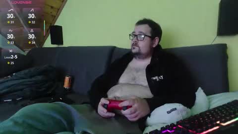 Snapshot of xxevoker chatting on October 14, 12:23 pm xxevoker online show from October 14, 12:23 pm