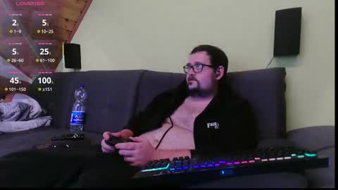 Snapshot of xxevoker chatting on October 28, 9:28 pm xxevoker online show from October 28, 9:28 pm