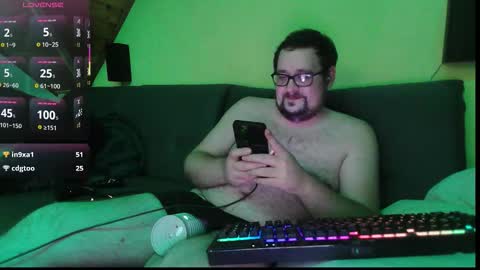 Snapshot of xxevoker chatting on October 25, 9:16 pm xxevoker online show from October 25, 9:16 pm