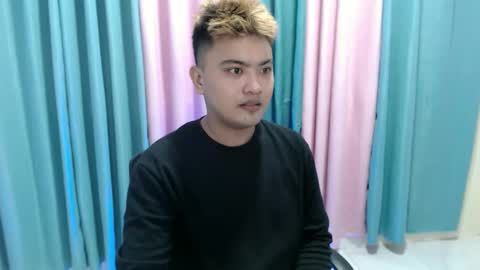 Loyd online show from November 23, 1:22 pm