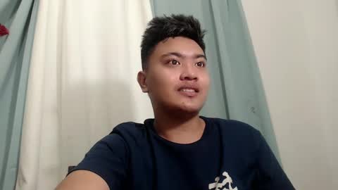 Loyd online show from December 3, 3:33 pm
