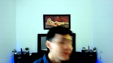 Snapshot of xxhoty0ung_boysxx chatting on February 22, 2:06 pm David and Mike online show from February 22, 2:06 pm