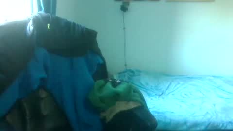 xxsddfc3w online show from April 29, 8:19 am